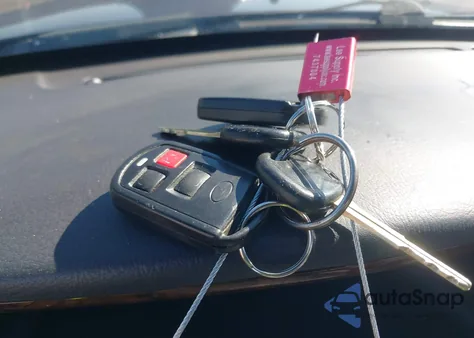 2004 Hyundai Elantra Gls/Gt из США, поврежденный, VIN KMHDN46DX4U828233